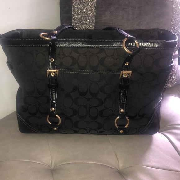 Coach Handbags - COACH Signature Gallery Tote